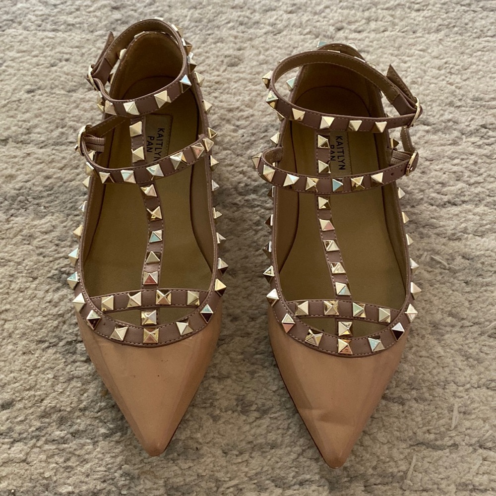 Kaitlyn Pan studded flats